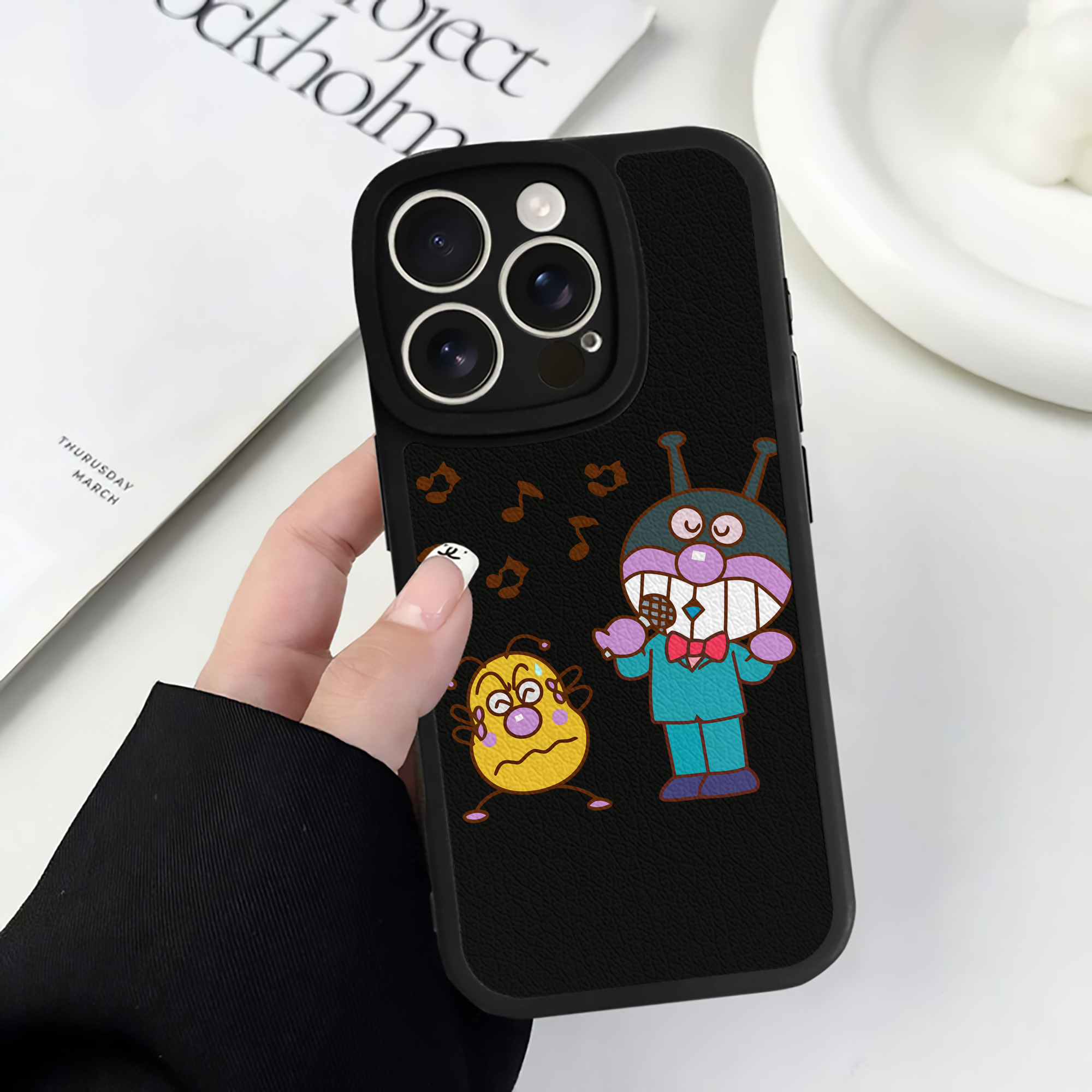 （画像用） アンパンマン Anpanman 【iPhone 16シリーズ対応】シリコンスマホケース（レザー調） 材質：シリコン